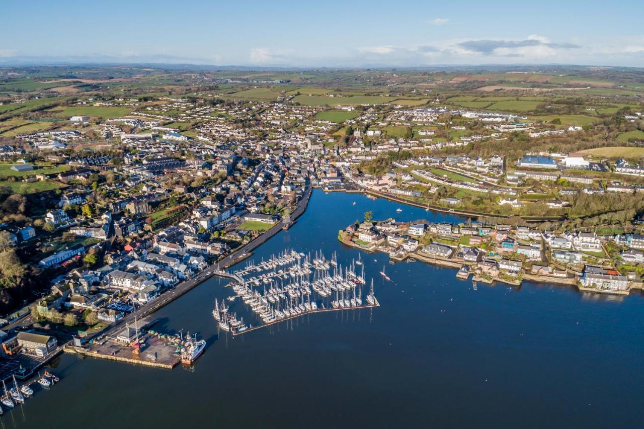 Four Winds,Kinsale Town,Exquisite Holiday Homes,Sleeps 26 Eksteriør billede
